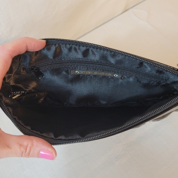 NWT! Steve Madden: Black Patent Leather Gem Studded Small Clutch Bag Purse - Picture 4 of 6